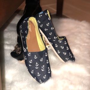 ❌SOLD ❌ TOMS Nautical Slip-On Shoes